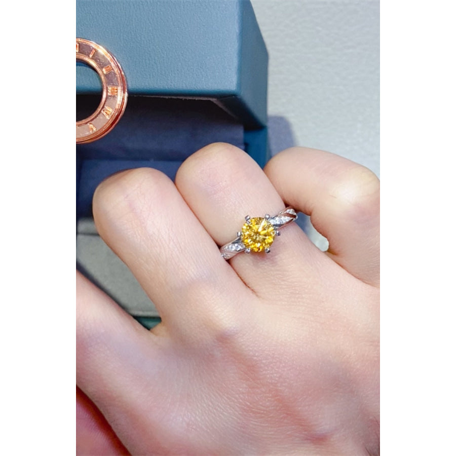 2 Carat Moissanite 925 Sterling Silver Ring / 5 Apparel and Accessories