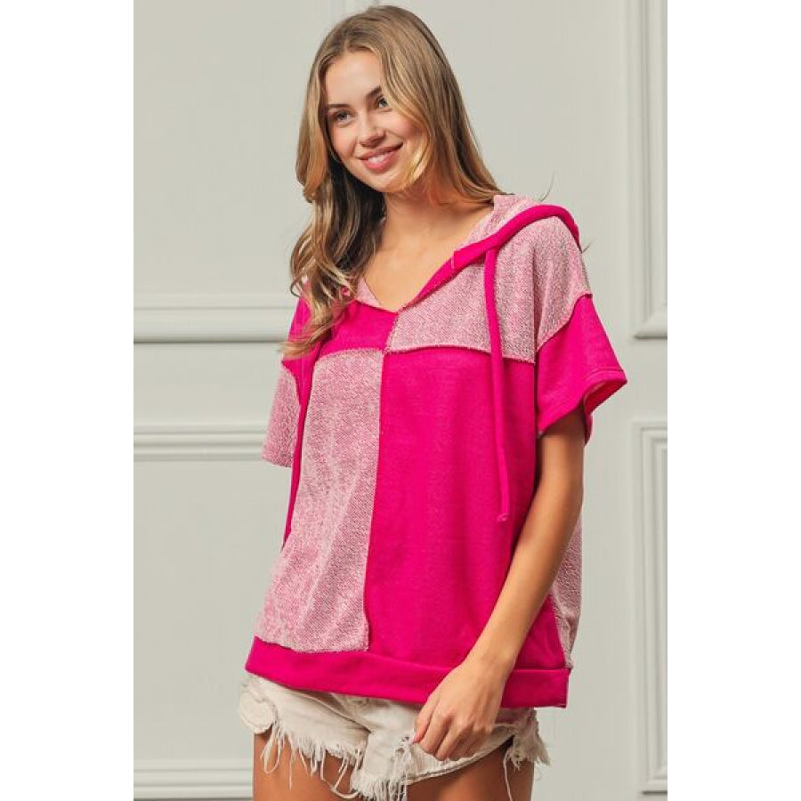 BiBi Color Block Exposed Seam Short Sleeve Hooded Top Apparel and Accessories