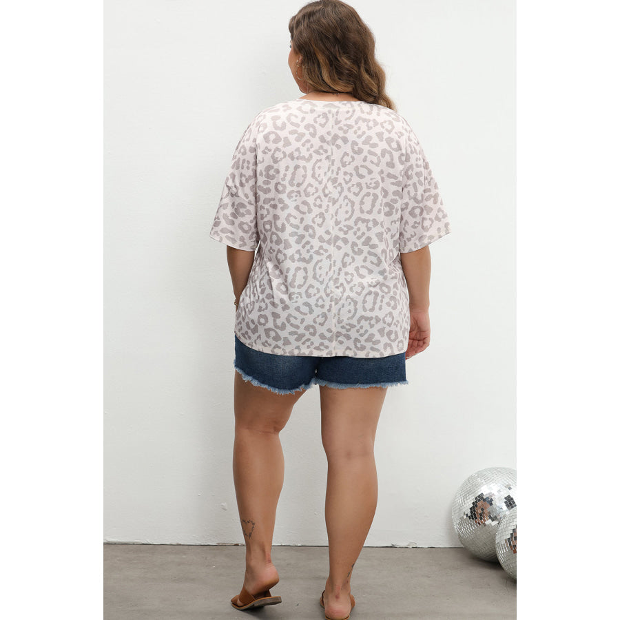 Brown Leopard Print V Neck Plus Size T Shirt Plus Size/Plus Size Tops/Plus Size Tops & Tees