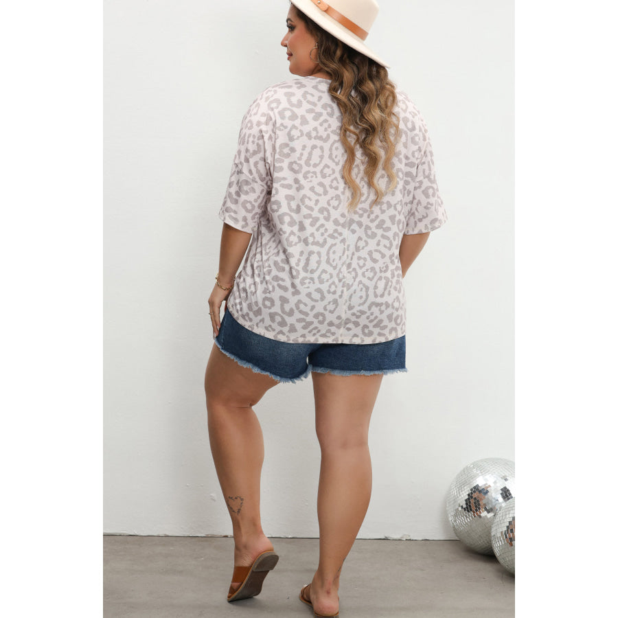 Brown Leopard Print V Neck Plus Size T Shirt Plus Size/Plus Size Tops/Plus Size Tops & Tees
