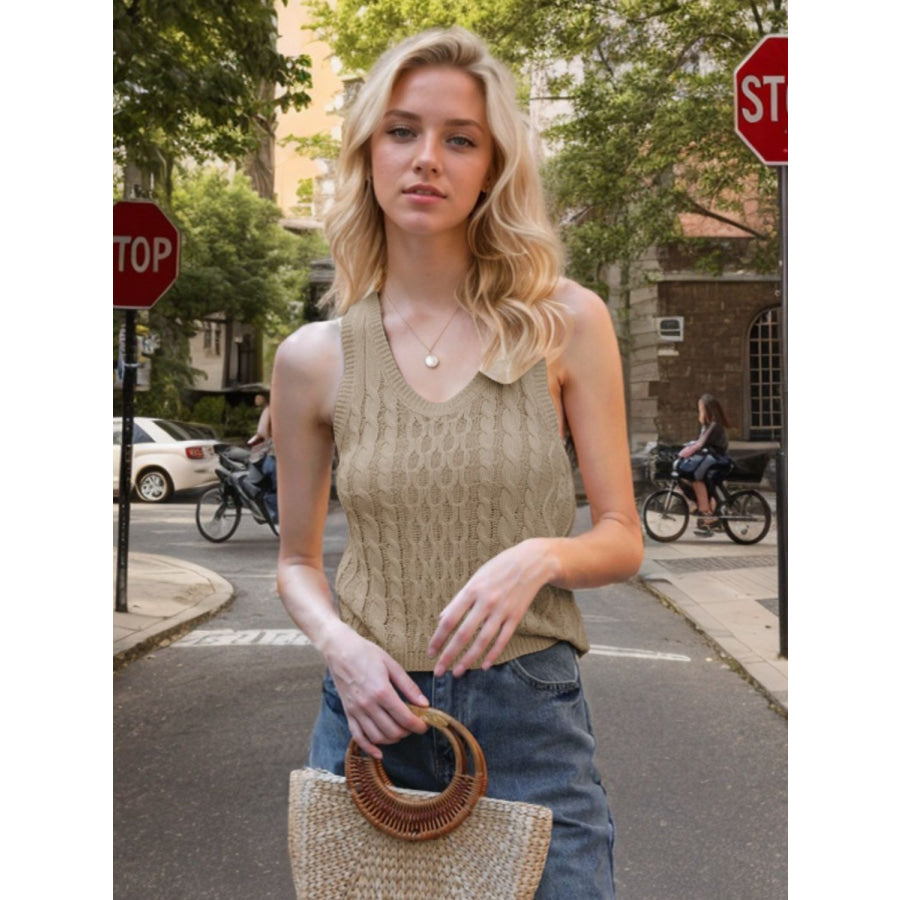 f58fc3b8-3375-47be-8d2b-91fc112b77b0-Max