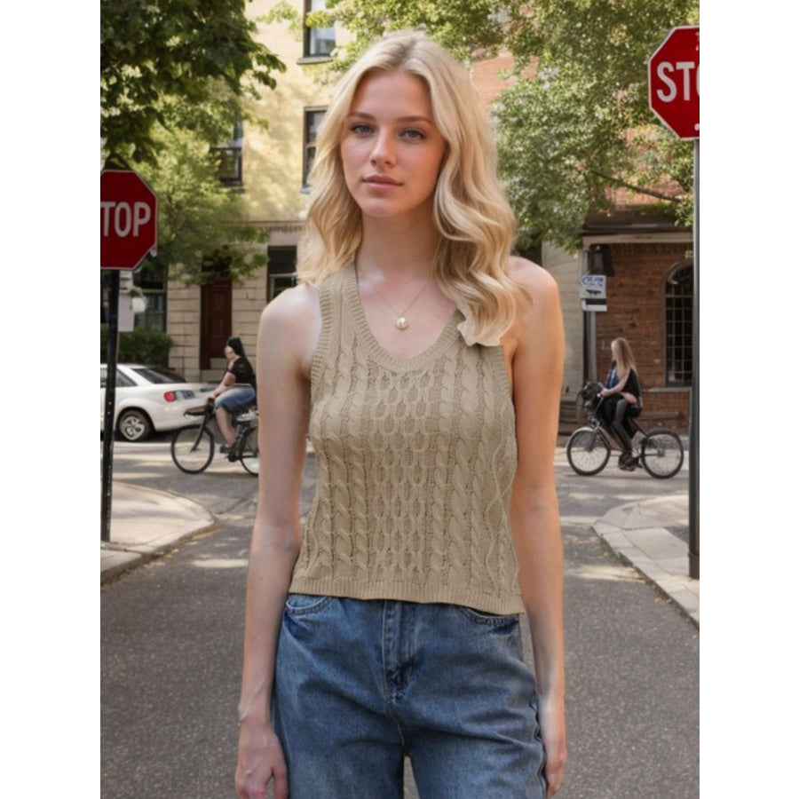 74295740-ad6a-480e-b906-9417fa0a819e-Max