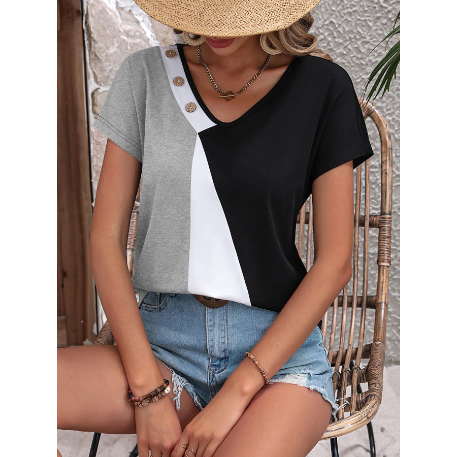 Color Block Decorative Button V-Neck Tee Mid Gray / S