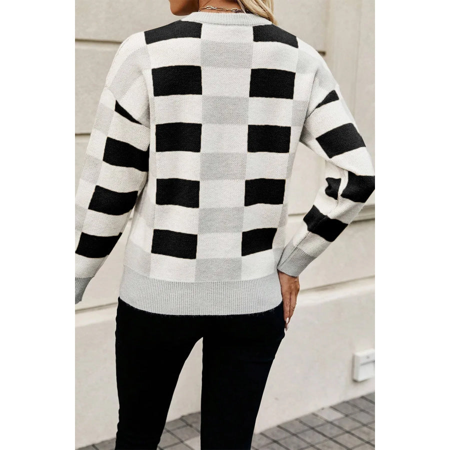 Color Block Round Neck Sweater Apparel and Accessories