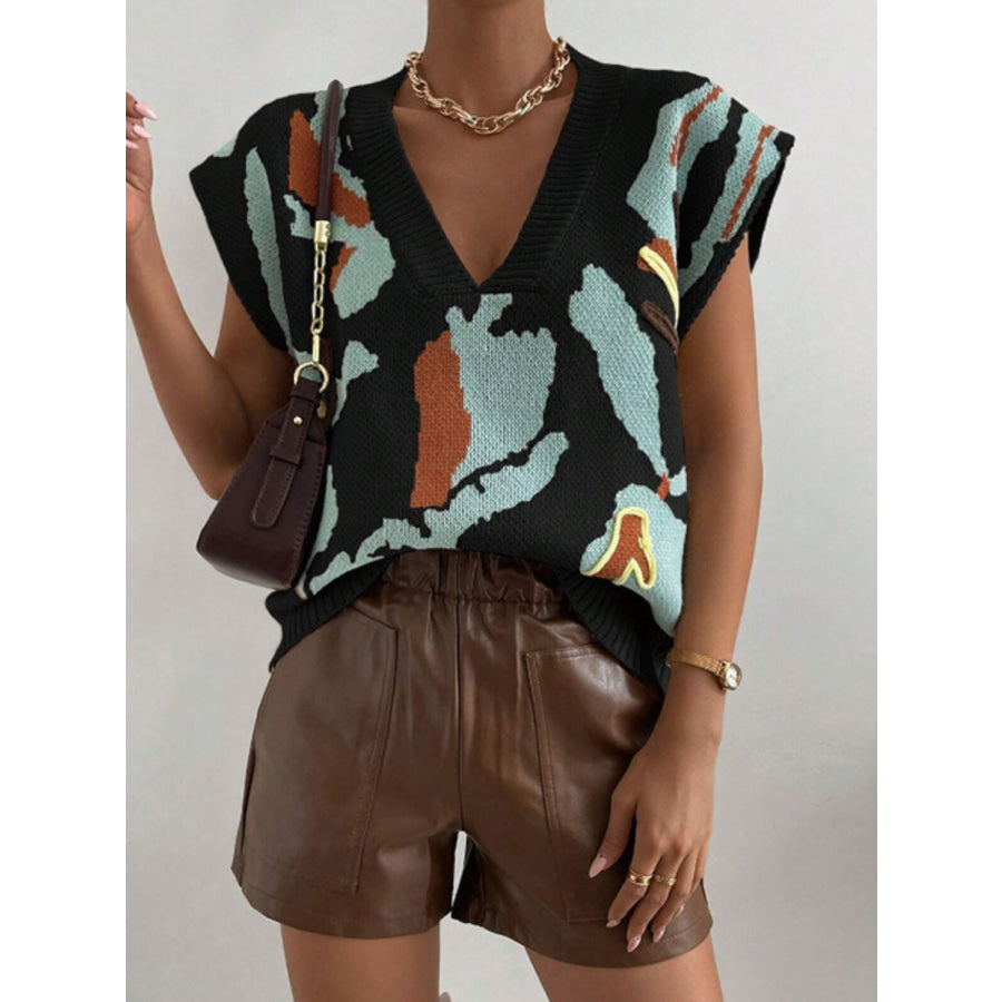 Color Block V-Neck Sweater Vest Black / S Apparel and Accessories