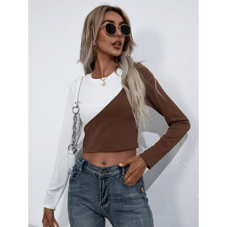 Croopped Contrast Color Round Neck Short Sleeve Tee