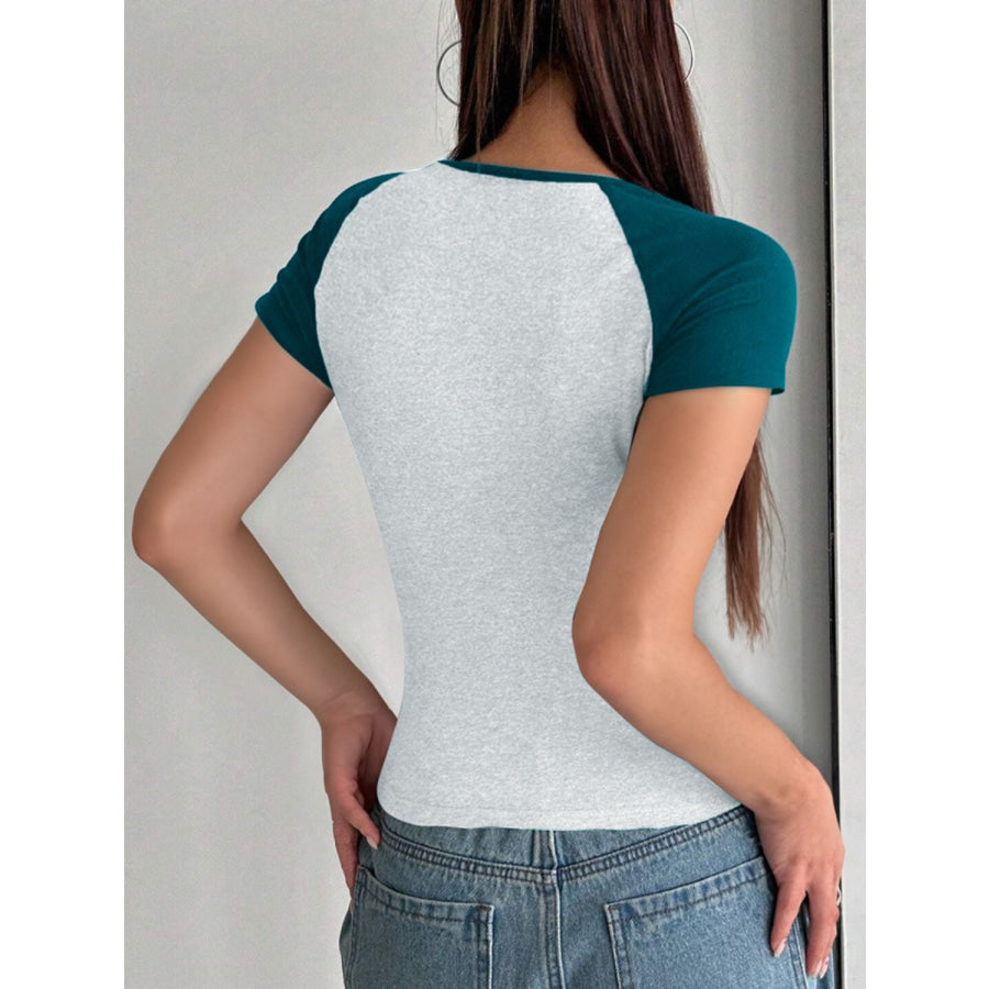 Devine Contrast Scoop Neck Short Sleeve T-Shirt Apparel and Accessories