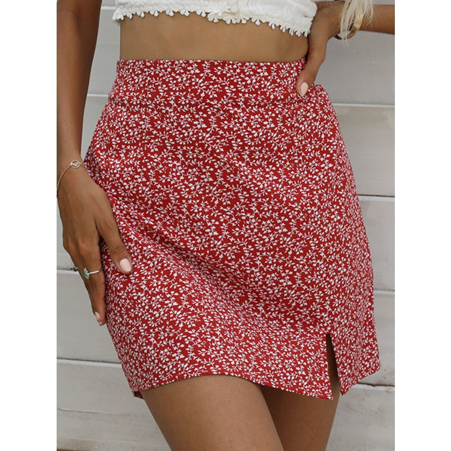 Ditsy Floral Slit Mini Skirt Deep Red / XS