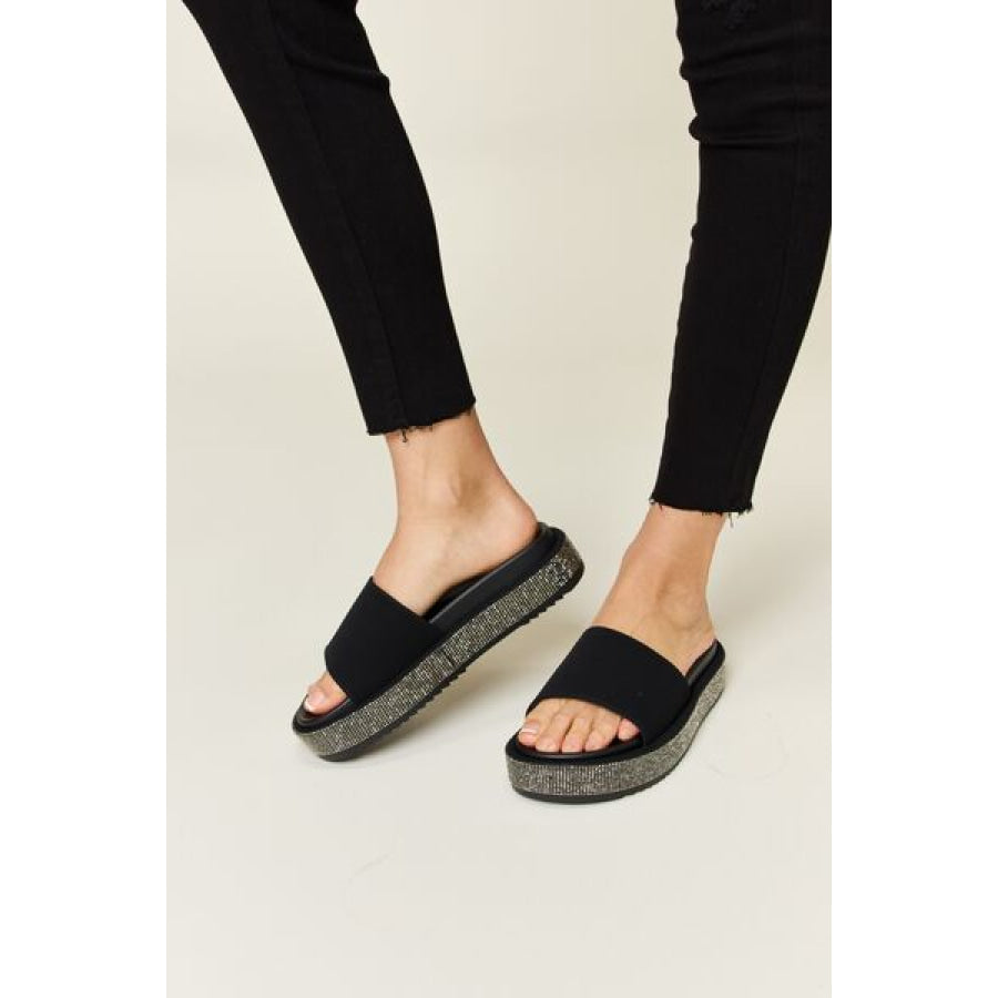 Forever Link Open Toe Rhinestone Platform Sandals Apparel and Accessories