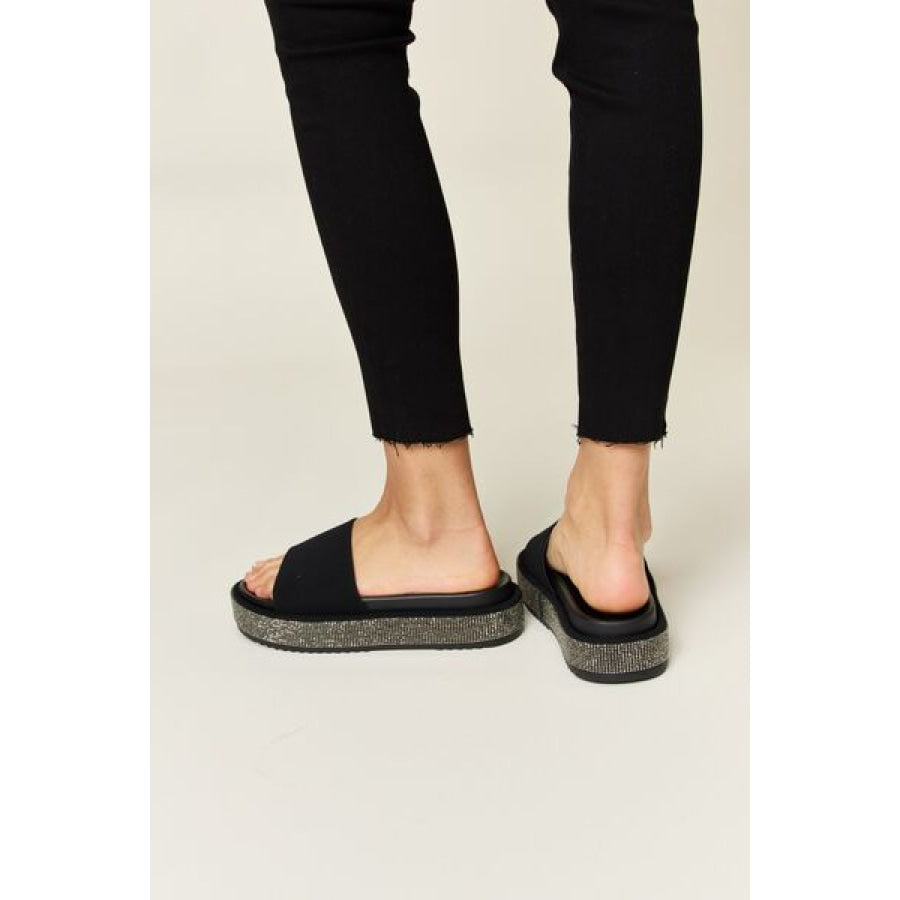 Forever Link Open Toe Rhinestone Platform Sandals Black / 6 Apparel and Accessories