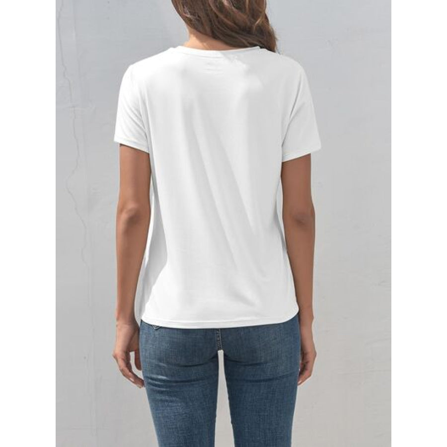 Giraffe Graphic Round Neck T - Shirt Apparel and Accessories