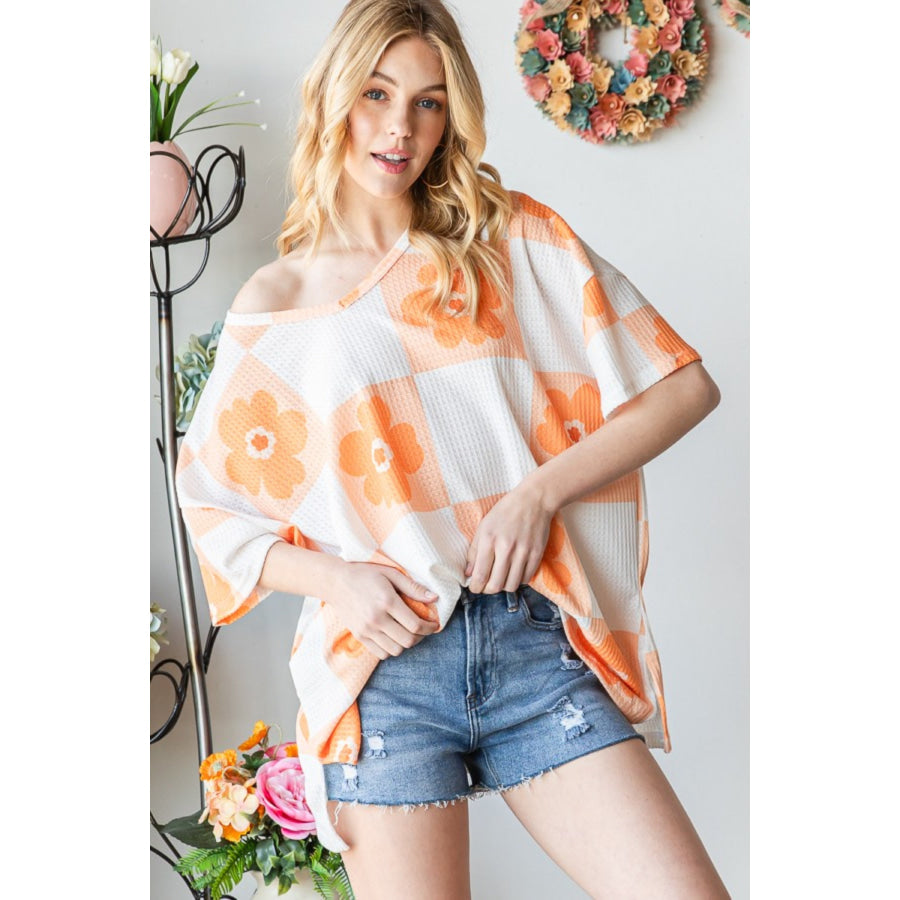 HOPELY Contrast Checkered Floral V-Neck T-Shirt Apparel and Accessories