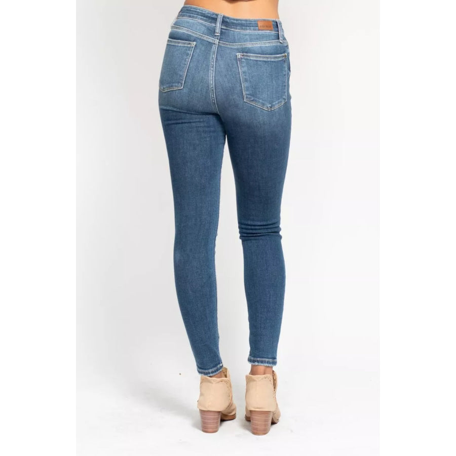 e22a579f1c99421fb5ad2d5251225bf1-Max-Origin