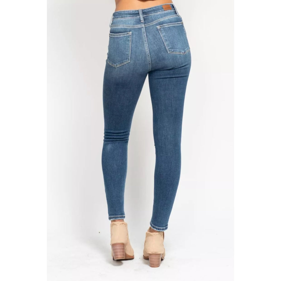 17c333e32e78430f95176b558f7863bb-Max-Origin