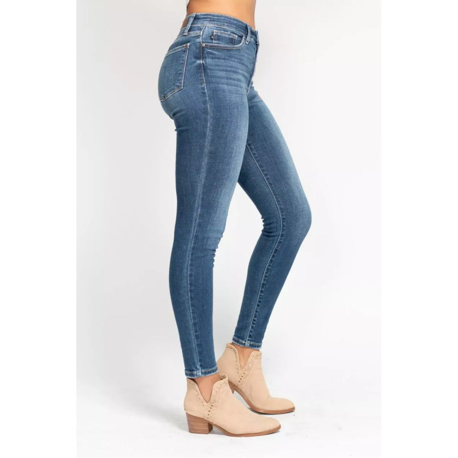 88b9f1e0bef246a0803a21bc49792382-Max-Origin