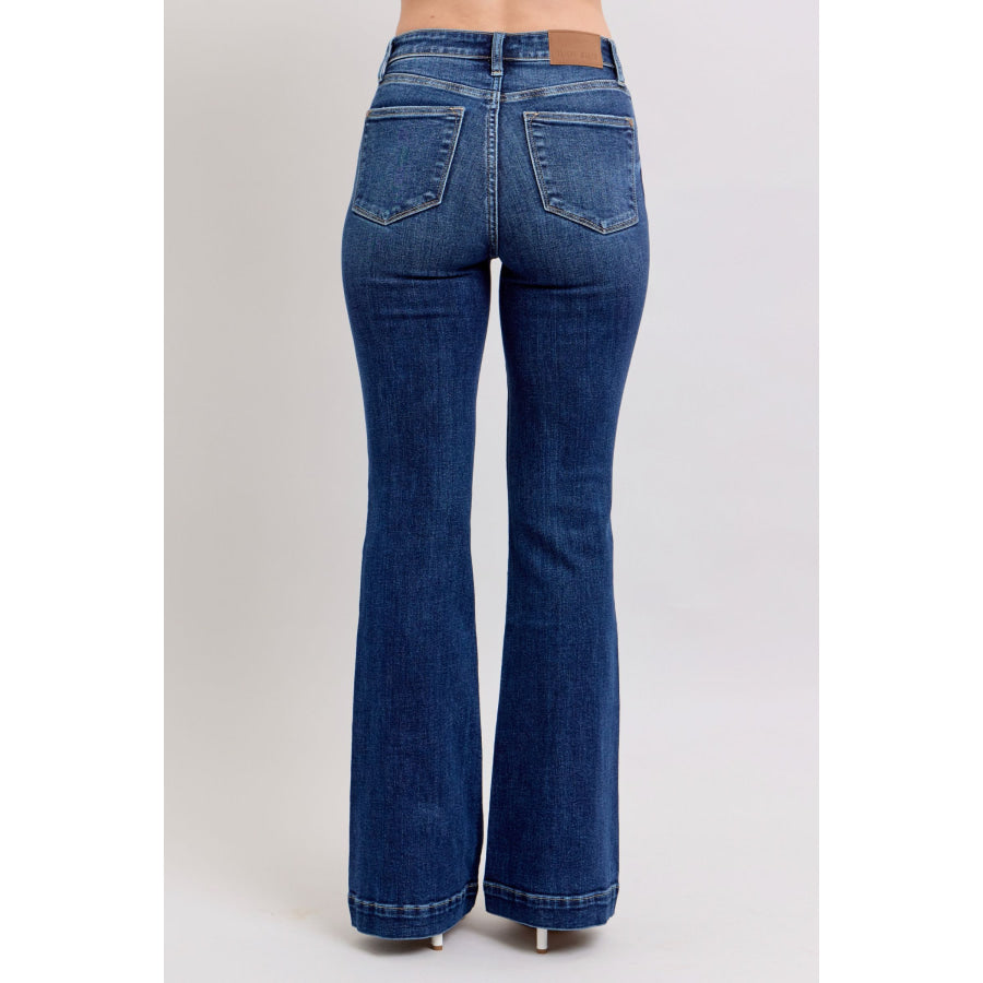 90b254db-105c-4bcc-994f-10a44c1a3379-Max