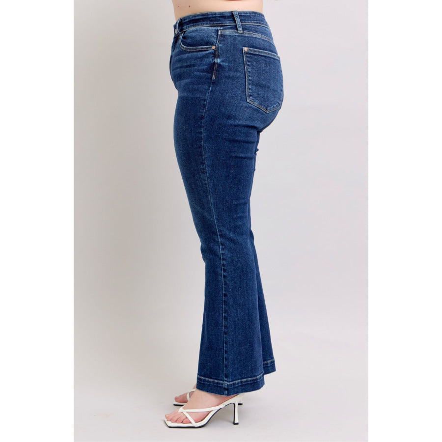 1931313c-162e-4700-b677-208d7f608fa9-Max