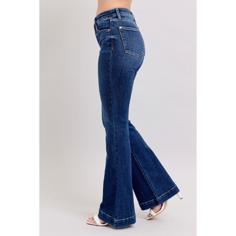 21925ddb-2e56-47b5-9abe-00888ec37fef-Max