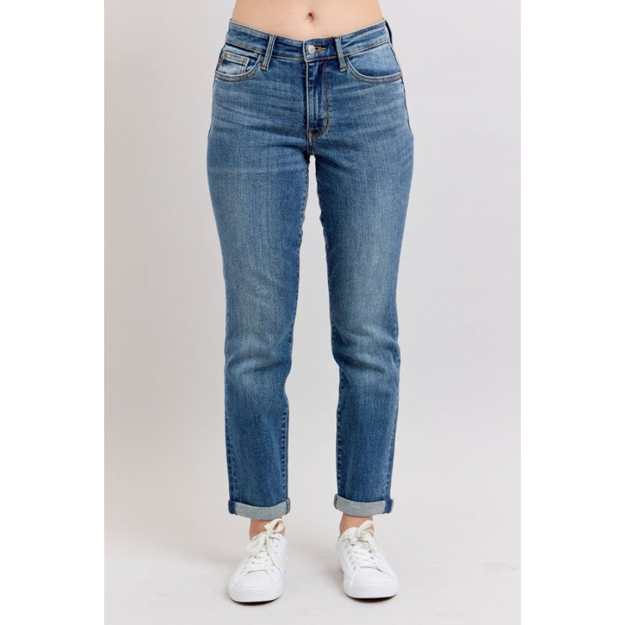 1e498e65-c6a7-46ad-8d04-900dd61c1643-Max