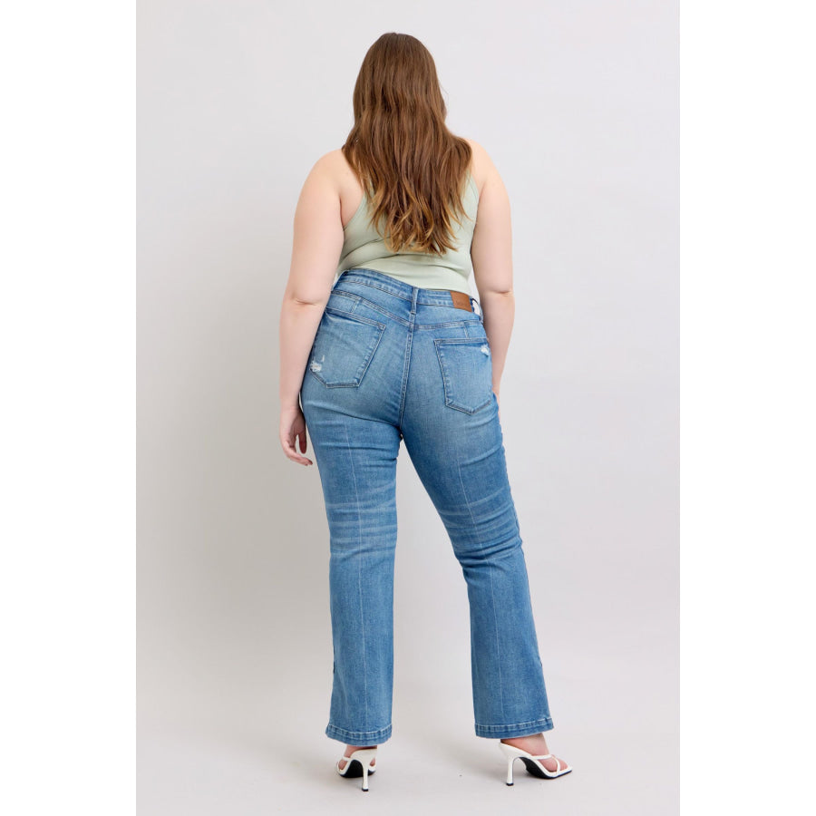 050d9c7f-8c1d-4615-9f82-21002f43f80a-Max