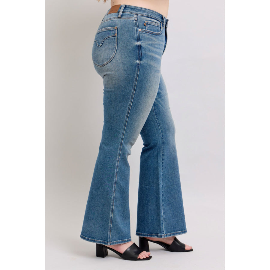 2a900b07-f6a7-4a61-8c21-9c1b35f84b3d-Max