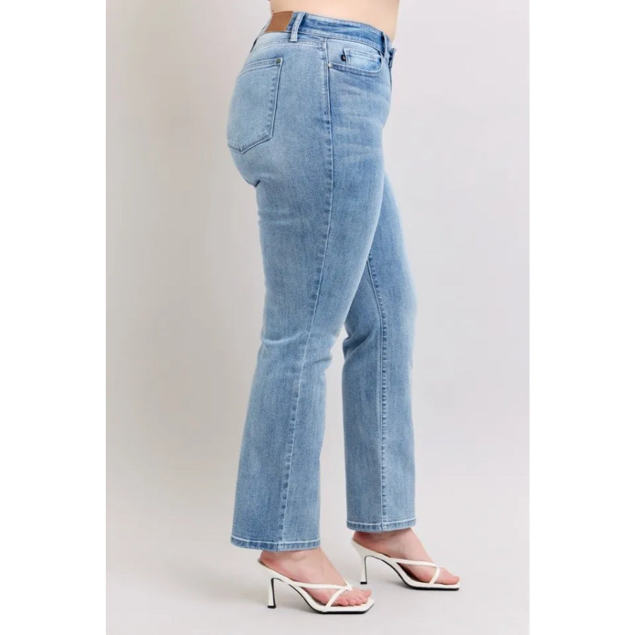 3a350ce6-6619-4d3e-9c67-b8e334b3e7fc-Max