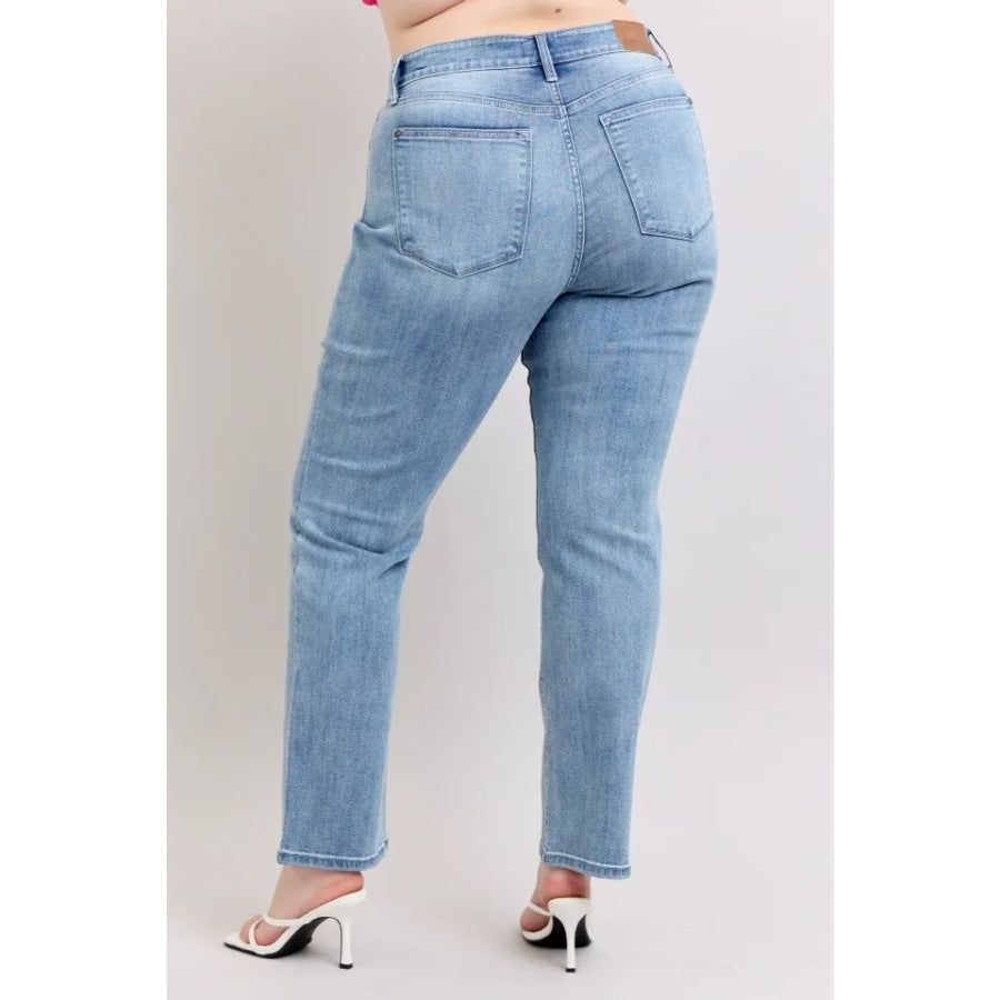 533904da-0d38-46a0-be8d-0e4277659211-Max