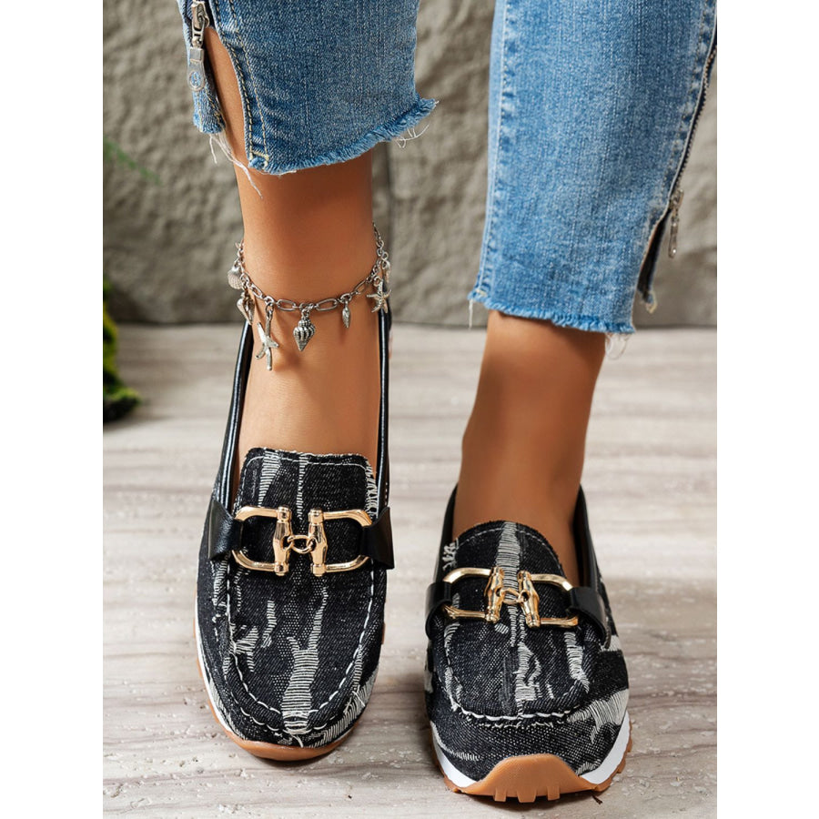 Metal Canvas Round Toe Slip-Ons Apparel and Accessories