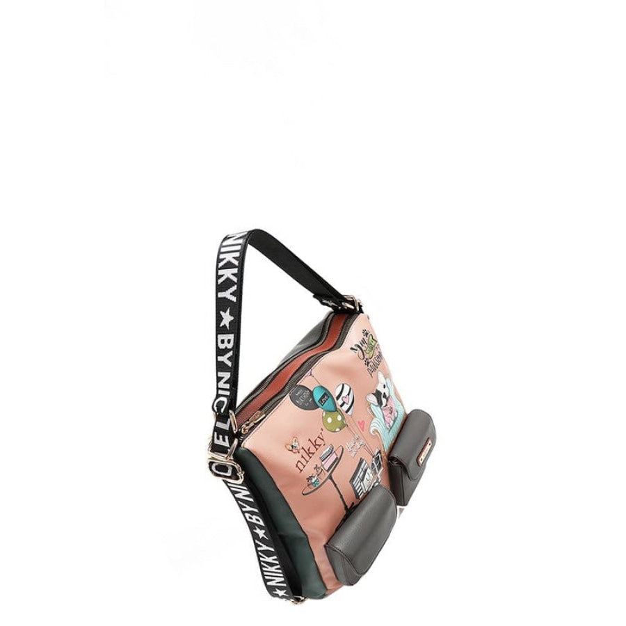 6274c586-6a5c-4102-a866-80ad12321336-Max