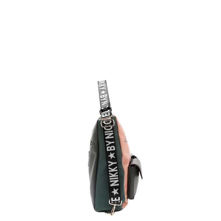 b8a0c5fc-aed3-45cf-9550-87131000f4ff-Max