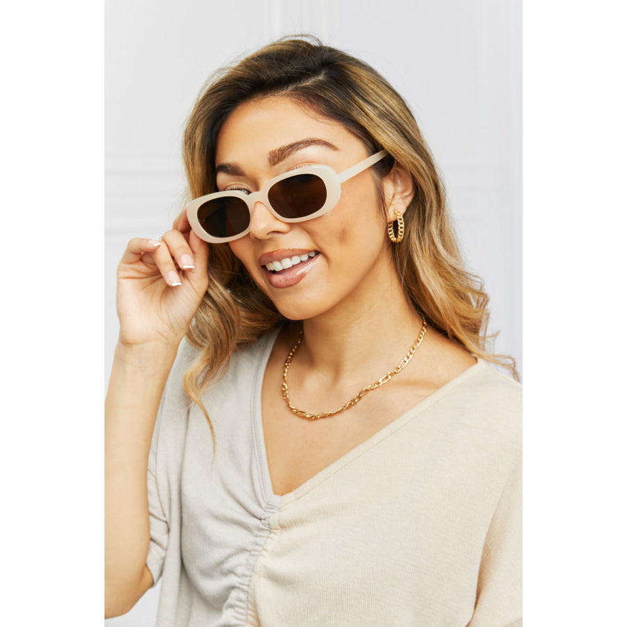Oval Full Rim Sunglasses