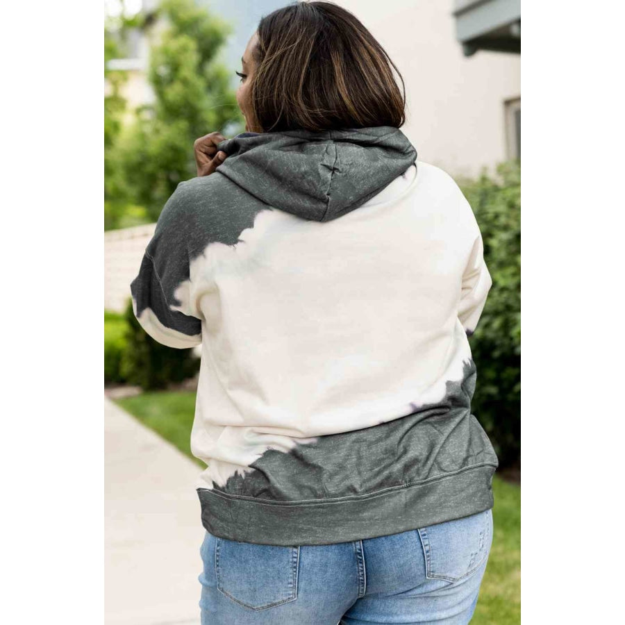 Plus Size Hoodie with Front Pocket Charcoal / 1XL
