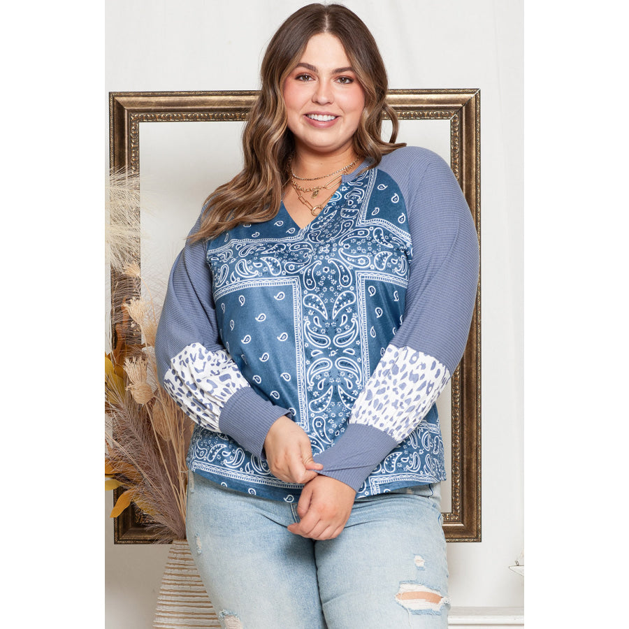 Plus Size V-Neck Printed Raglan Sleeve Blouse