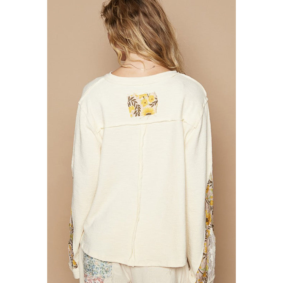 POL Lace Detail Flower Printed V-Neck Knit Top Cream / S Apparel and Accessories