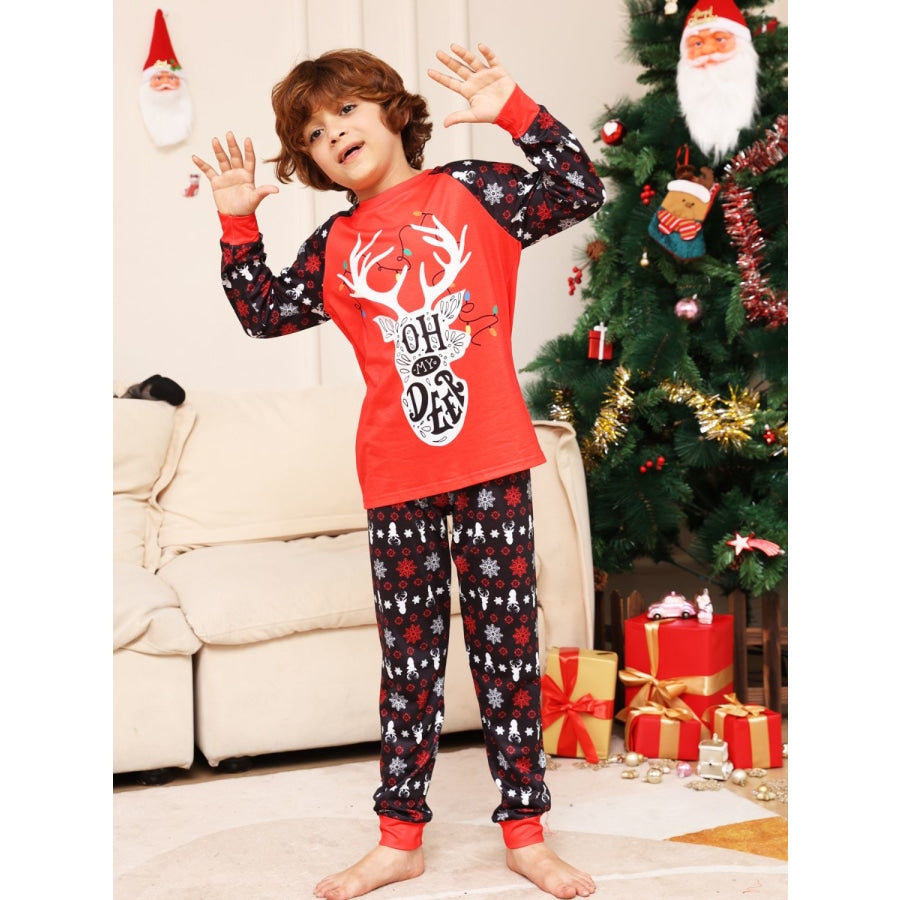 Reindeer Graphic Top and Pants Set Red / 2T