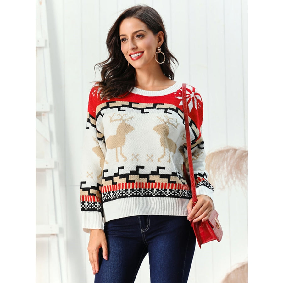 Reindeer Round Neck Sweater White / S