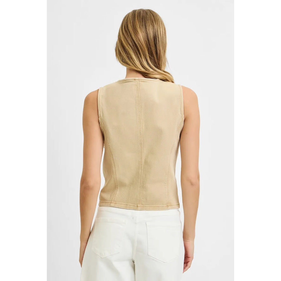 f5a7e494-e483-4d4c-b115-09d392904705-Max