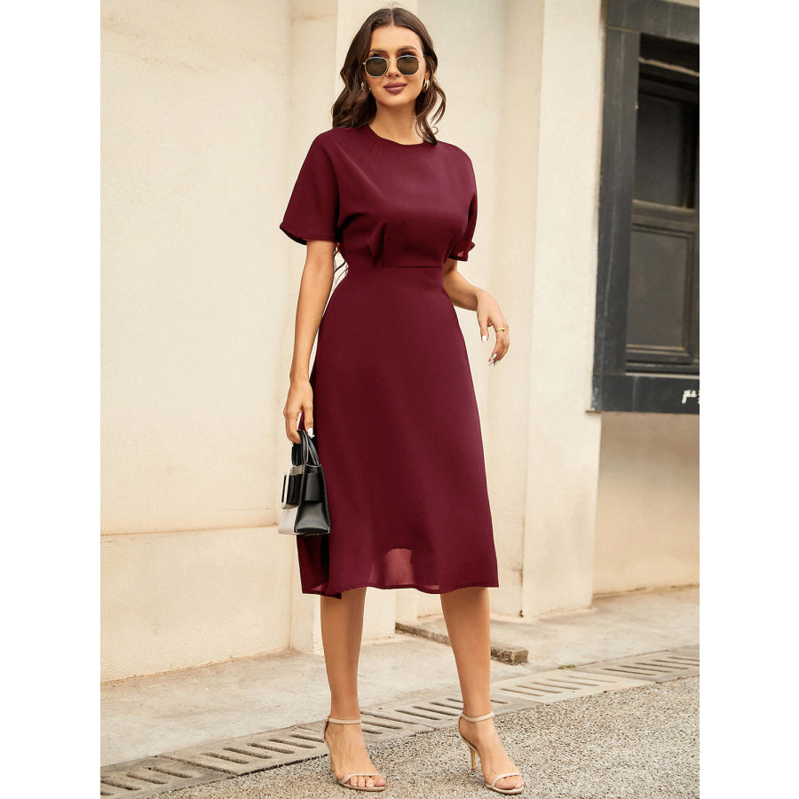 Round Neck Short Sleeve Midi Dress Apparel and Accessories