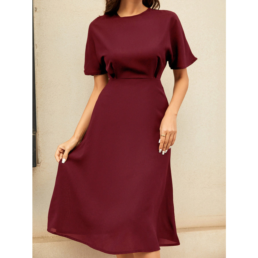 Round Neck Short Sleeve Midi Dress Apparel and Accessories