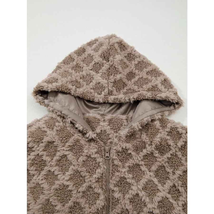 74ef56ede2654ae386bd984375f08695-Max-Origin