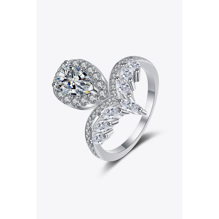 Stand Out Moissanite Ring Silver / 4