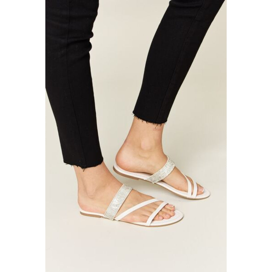 WILD DIVA Rhinestone Strappy Flat Sandals Apparel and Accessories