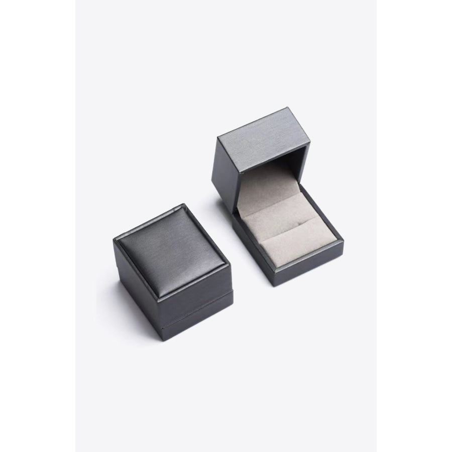 2 Carat Moissanite 18k Platinum-Plated Ring