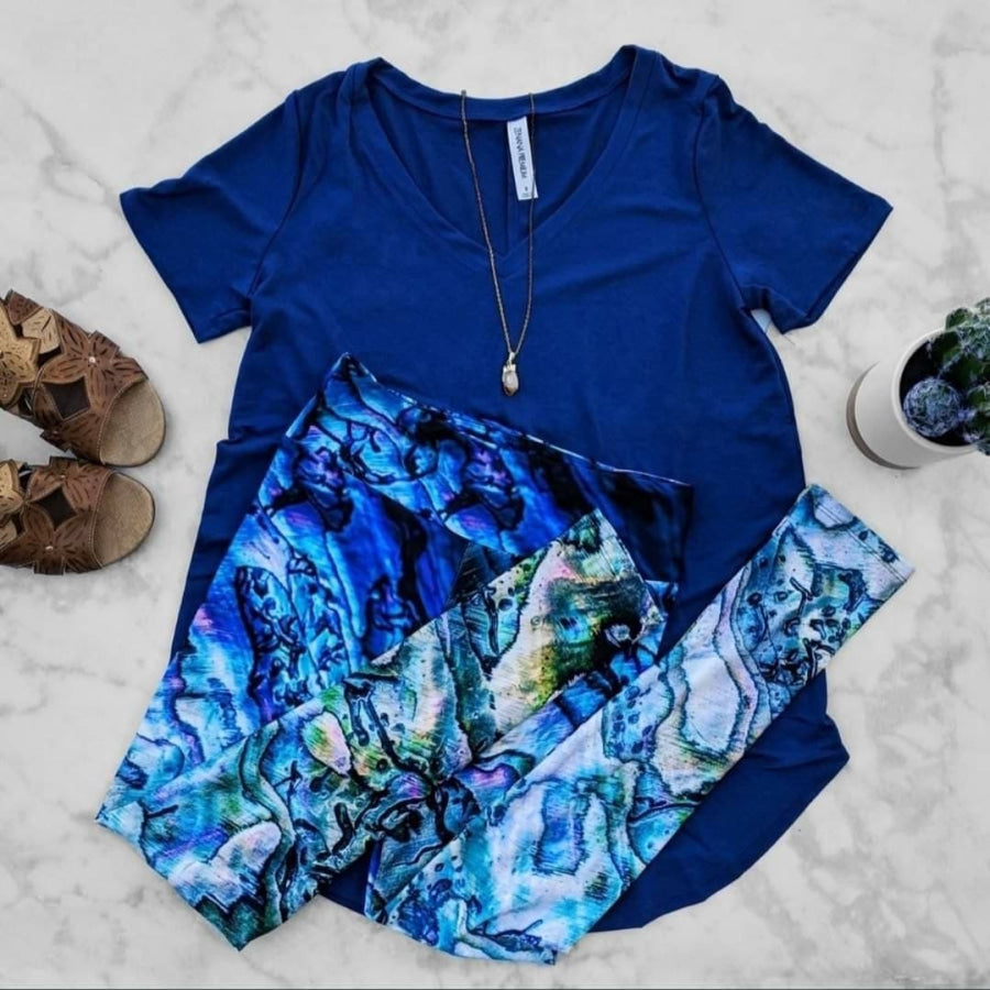 Preorder Custom Abalone Print Leggings in Full and Capri Lengths! ETA early January! Leggings