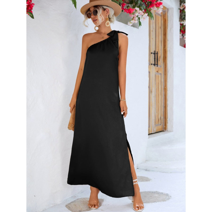 One-Shoulder Slit Maxi Dress Black / S