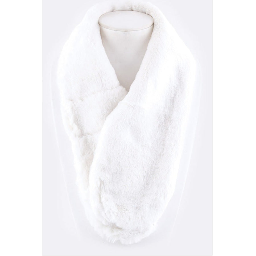 Plush Pull Through Scarf White Scarves