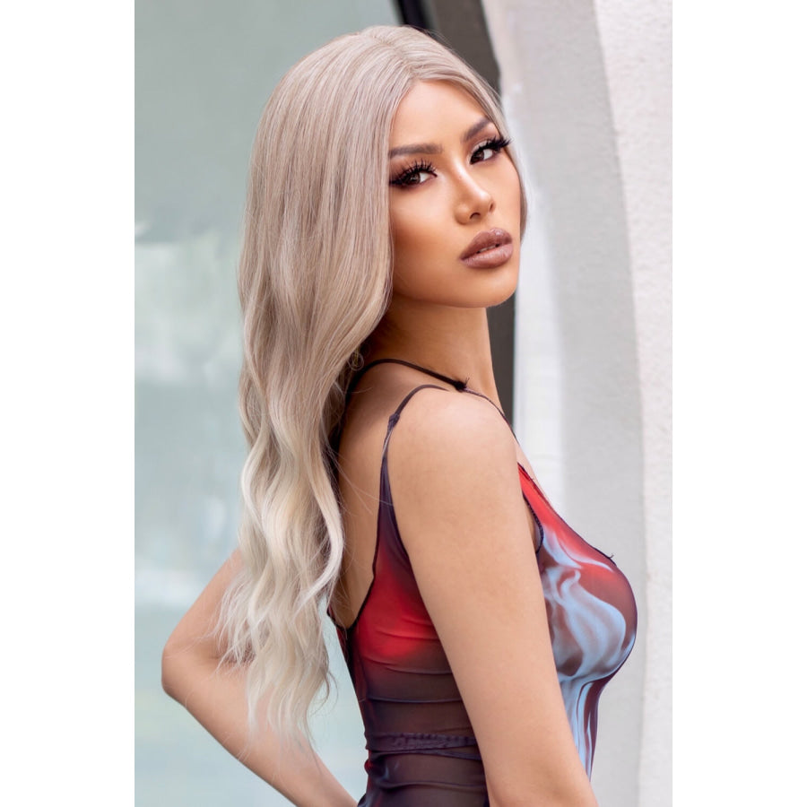 13*2 Lace Front Wigs Synthetic Long Wave 24 150% Density in Medium Blonde Highlights Medium Blonde Highlights / One Size