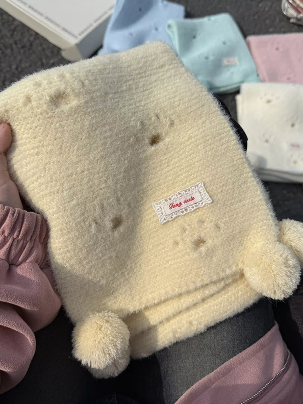 18e2cb6b231f4e08bc069b463c67fd40-Max-Origin