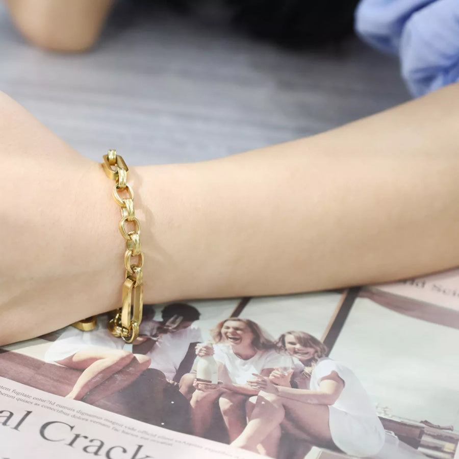 18K Gold-Plated Chunky Gold Chain Link Bracelet Gold / onesize Apparel and Accessories