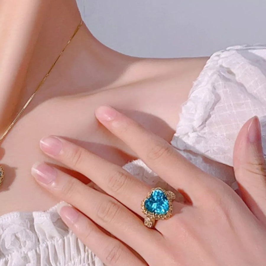 18K Gold-Plated Heart-Shaped Ring Gold / One Size Apparel and Accessories
